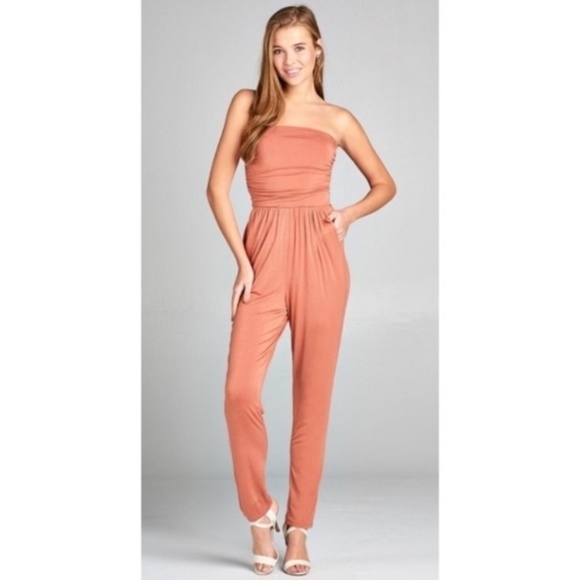 Dusty Apricot Strapless Jumpsuit Size S NWOT - Picture 2 of 4